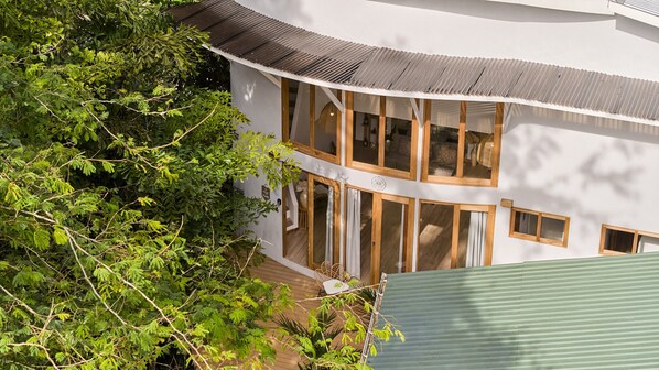 Exterior - Mermaid Temple Studio 2, Two Beds, 3PAX (Playa Chiquita)