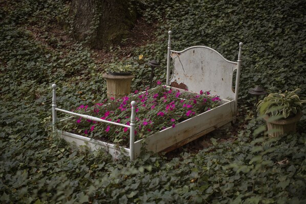 Garden - Lookout Mountain Inn (Lookout Mountain)