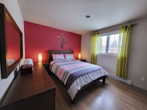 4 bedrooms, WiFi, bed sheets