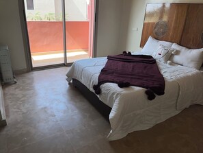 5 bedrooms, in-room safe, free WiFi, bed sheets - Villa Chanel (Marrakech)