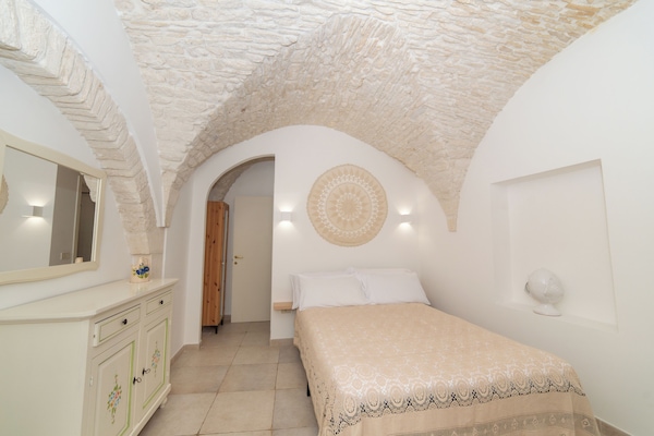 2 chambres, coffres-forts dans les chambres, lit parapluie, Wi-Fi