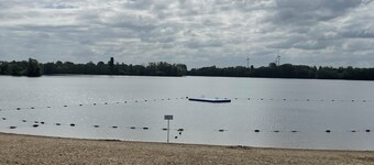 Vacation apartment directly on the lake