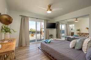 3 Schlafzimmer, Schreibtisch, Bügeleisen/Bügelbrett, WLAN