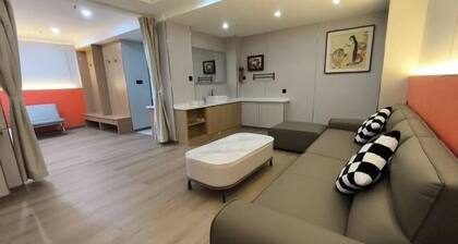 Erenhot Jingtai Hotel