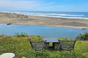 Beach - Ocean Front with Private Stairway to Seaside Beach (Fort Bragg)