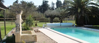 EXCEPTIONAL BED & BREAKFAST IN A PROVENCAL MAS with gourmet breakfast