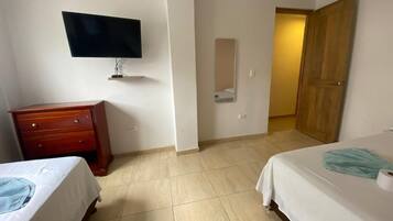 Economy Triple Room | Free WiFi
