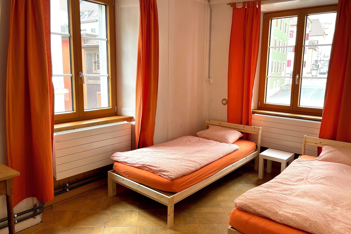 Twin Room | Free WiFi, bed sheets