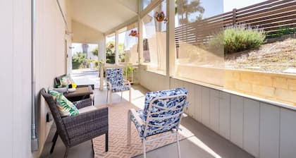 Spacious home with Spa, Private Driveway/Entrance, Mountain View, near SD Safari