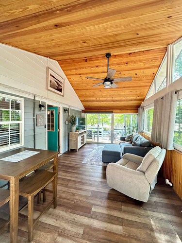 Charming Getaway At Conley Bottom Resort/Lake Cumberland