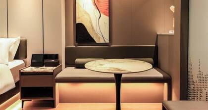 365 City Hotel
