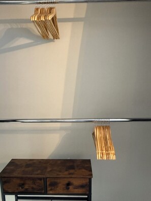 Interior - Charming 1-bedroom house in Northowram Halifax with WiFi and work Desk (Northowram)