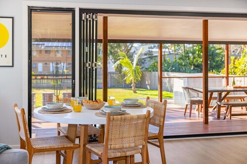 Joeys Getaway North Haven