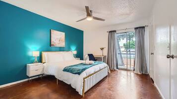 2 bedrooms, desk, iron/ironing board, WiFi (free)