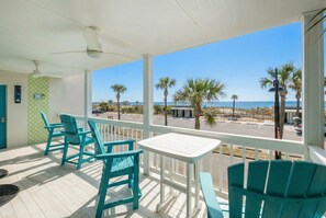 Property grounds - Luxury Remodel–Great View–Huge Balcony–Beach Gear–Free Parking (Tybee Island)