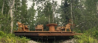 Payne Lake Wilderness Huts - Camper A18
 A cozy camper near a quiet lake!