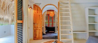 New KeyPöint: Luxury Palomino Beach Höuse!