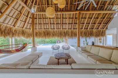 New KeyPoint: Luxury Palomino Beach Höuse