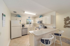 Fridge, microwave, oven, dishwasher