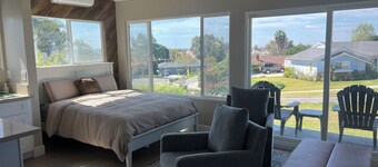 The All New OC View Studio View for You!   15 min to Disney!  Hiking & More