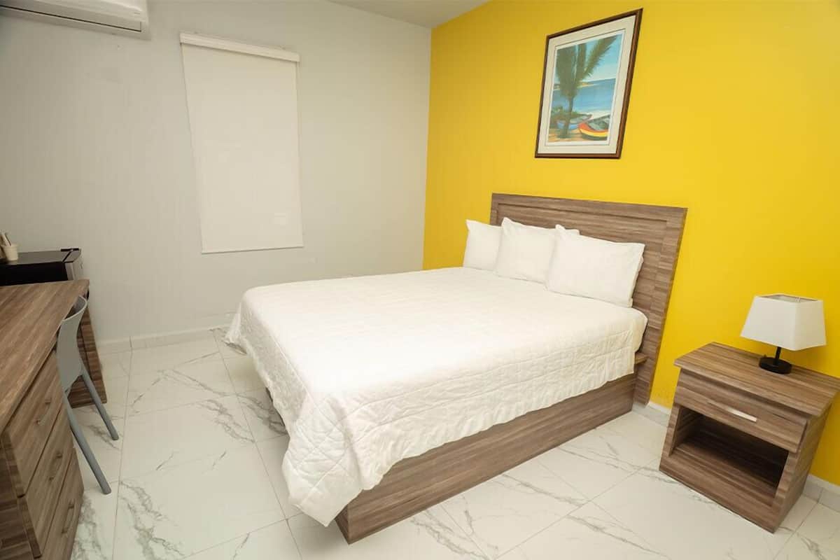Economy Room