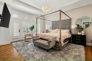 4 quartos, ferros/tábuas de passar roupa, Wi-Fi, roupa de cama