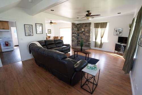 Enjoyable 3-bedroom house with WiFi in charming Westport