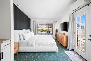 3 bedrooms, WiFi, bed sheets