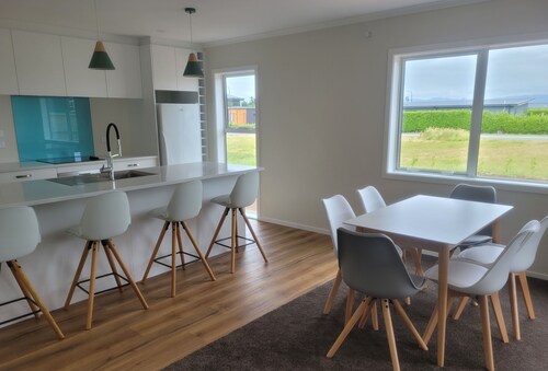 Warm, new house, equipped with all you need for an enjoyable weekend away!