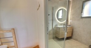 Shower, hair dryer, towels - La Roz des plages - PLEUMEUR BODOU (PLEUMEUR BODOU)