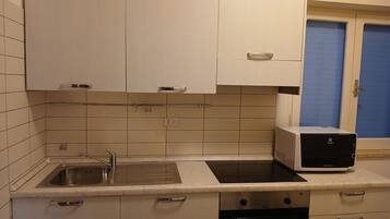 Frigorifero, forno, lavastoviglie