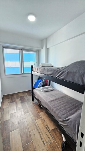 2 bedrooms, iron/ironing board, WiFi, bed sheets
