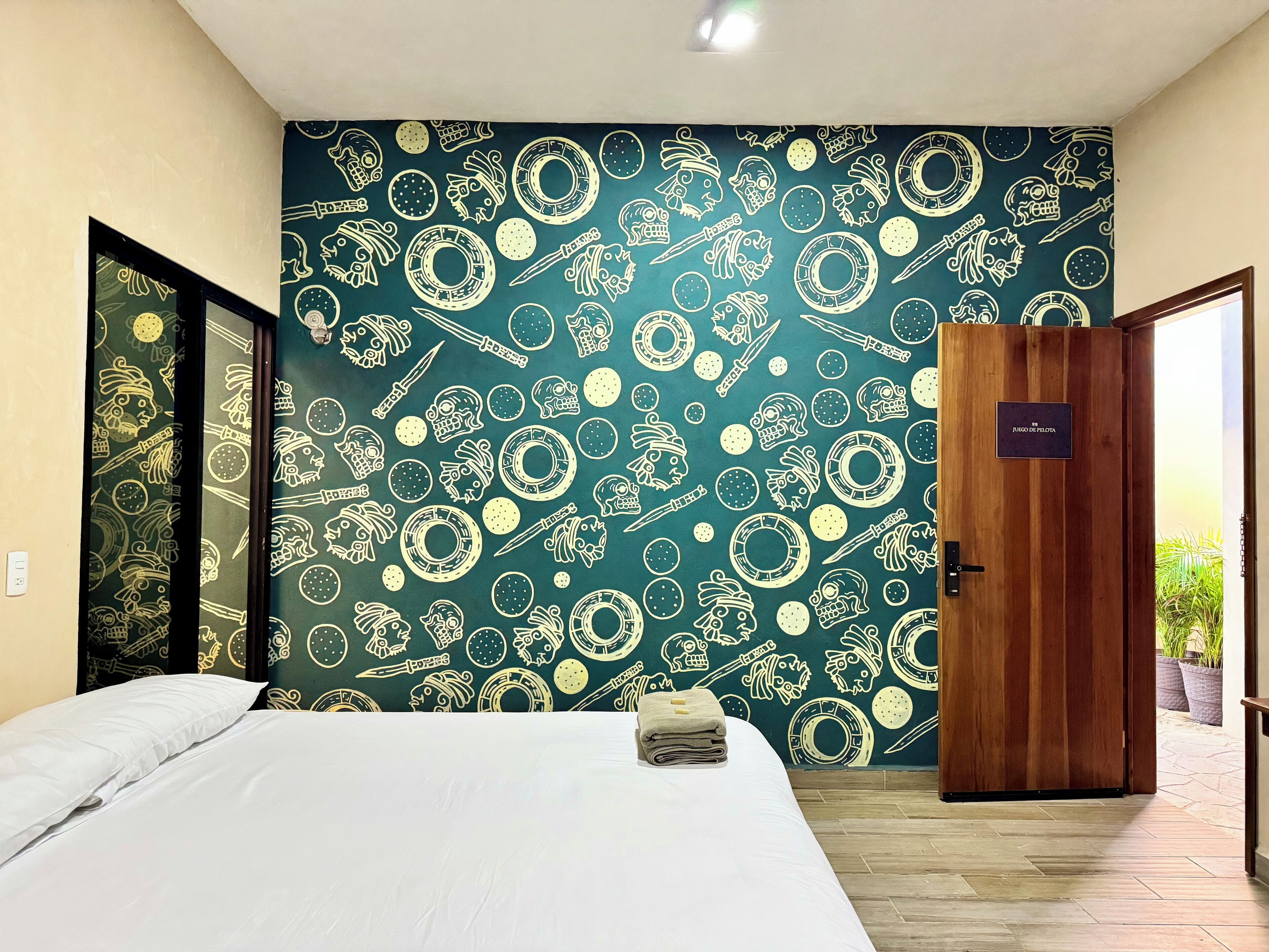 Basic Room | Free WiFi, bed sheets