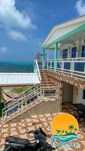 Front of property - Posada Three Cay Suites (Providencia)