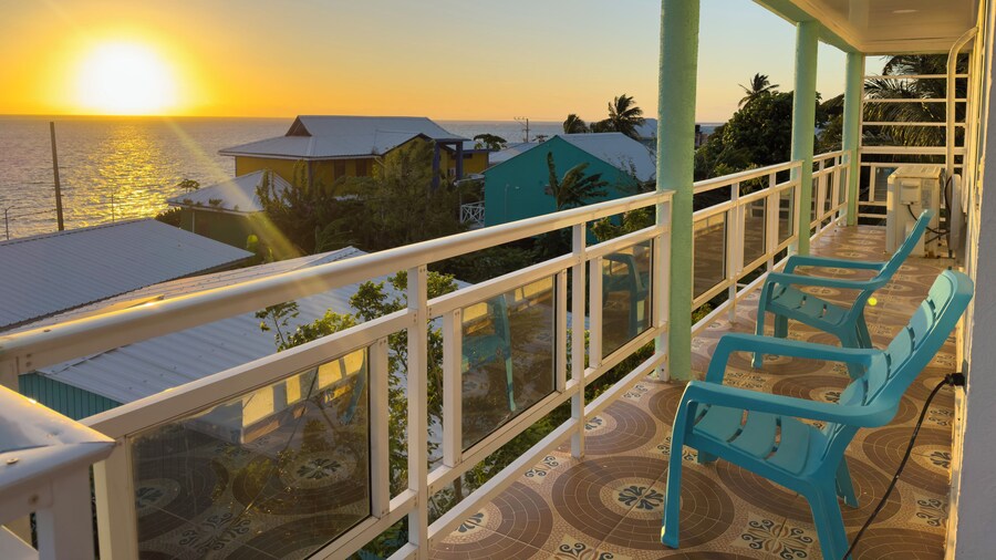 Posada Three Cay Suites