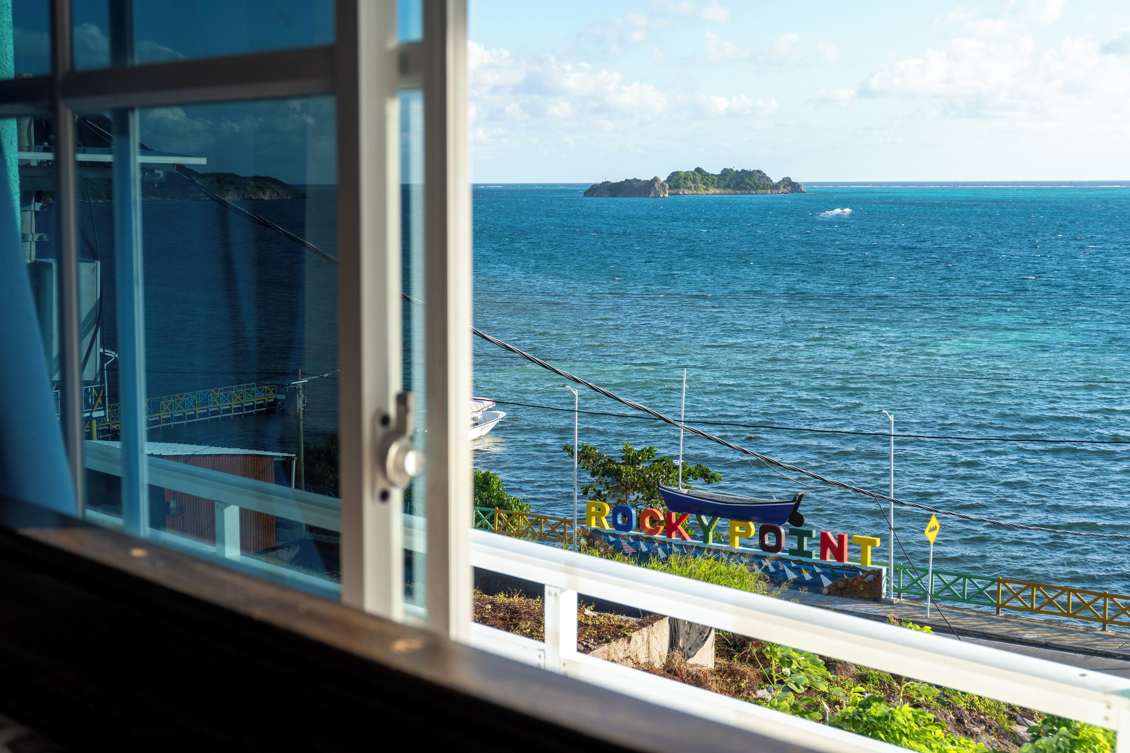 Firemannsrom – superior, 2 dobbeltsenger, havutsikt | Blendingsgardiner, wi-fi (inkludert) og sengetøy