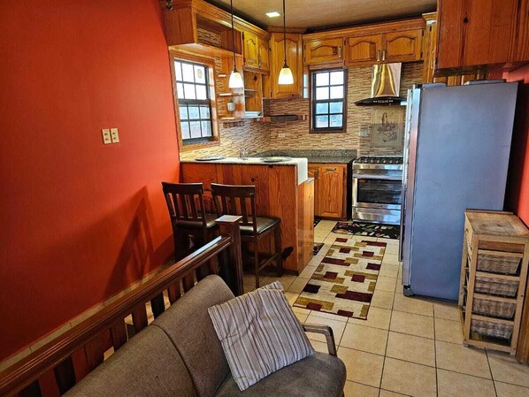 Comfort Apartment | Living area - SHEA Apartments (Georgetown)