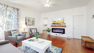 Charming 3-bedroom house in Mansfield with WiFi, AC, full kitchen
