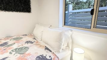 2 chambres, fer et planche à repasser, accès au Wi-Fi (inclus)