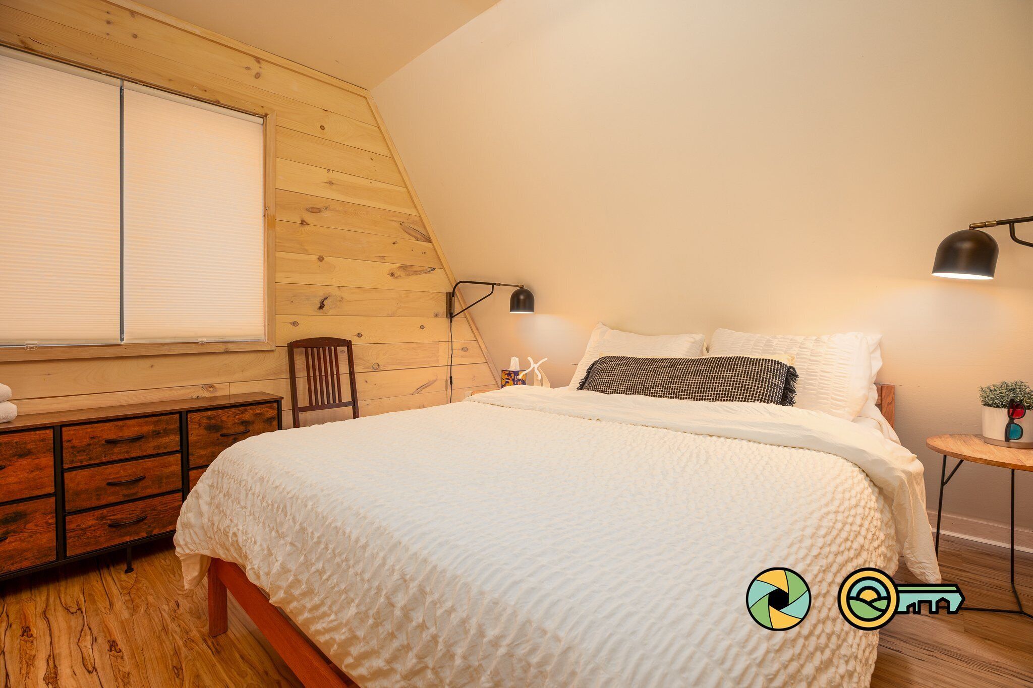 3 bedrooms, desk, free WiFi, bed sheets