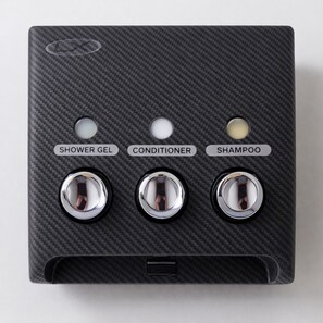 Een douche, gratis toiletartikelen, handdoeken