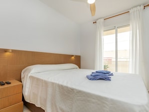 2 bedrooms, desk, Internet - Villa Magna by Interhome (Oropesa del Mar)
