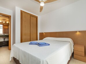 2 bedrooms, desk, Internet - Ed. Villa Magna by Interhome (Oropesa del Mar)