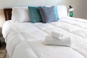 2 chambres, bureau, Wi-Fi, draps fournis