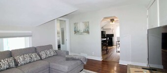 Recovery Loft 1-bedroom apartment in Mansfield with WiFi, AC, Full Kitchen