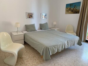 4 Schlafzimmer, Bügeleisen/Bügelbrett, WLAN, Bettwäsche