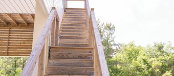 High Blue Bungalow-Southern Charm on the MS Gulf Coast