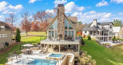 Stunning Mountain VIEWS! Lakefront Luxury w Pool, Spa, Kayaks & Deep-Water Dock