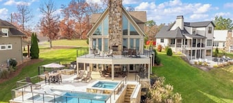 Stunning Mountain VIEWS! Lakefront Luxury w Pool, Spa, Kayaks & Deep-Water Dock