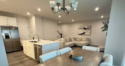 Modern and Cozy Home in Bel Air with a Home Office and Fireplace